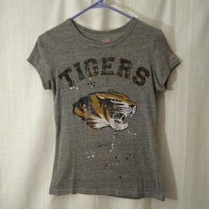 Gray Mizzou Tigers t-shirt 🐯🤍